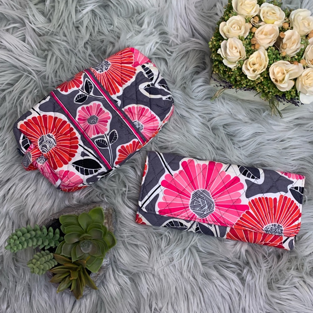 Authentic Vera Bradley Makeup & Wallet Bundle
